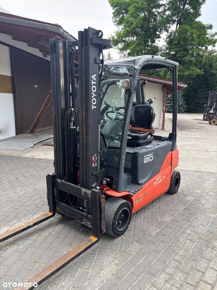 Toyota wózek widłowy  elektryk 8fbmt20 wolny skok 29900 NETTO 2019' - 4