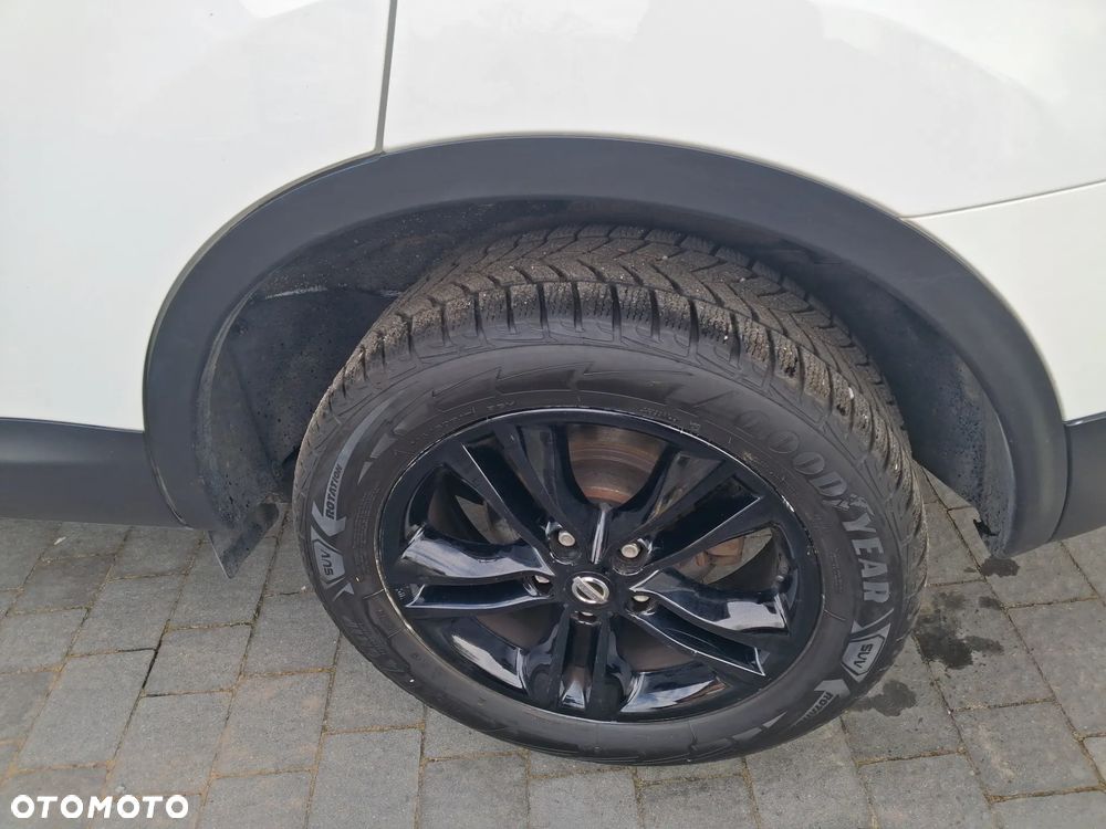 Nissan Qashqai - 25