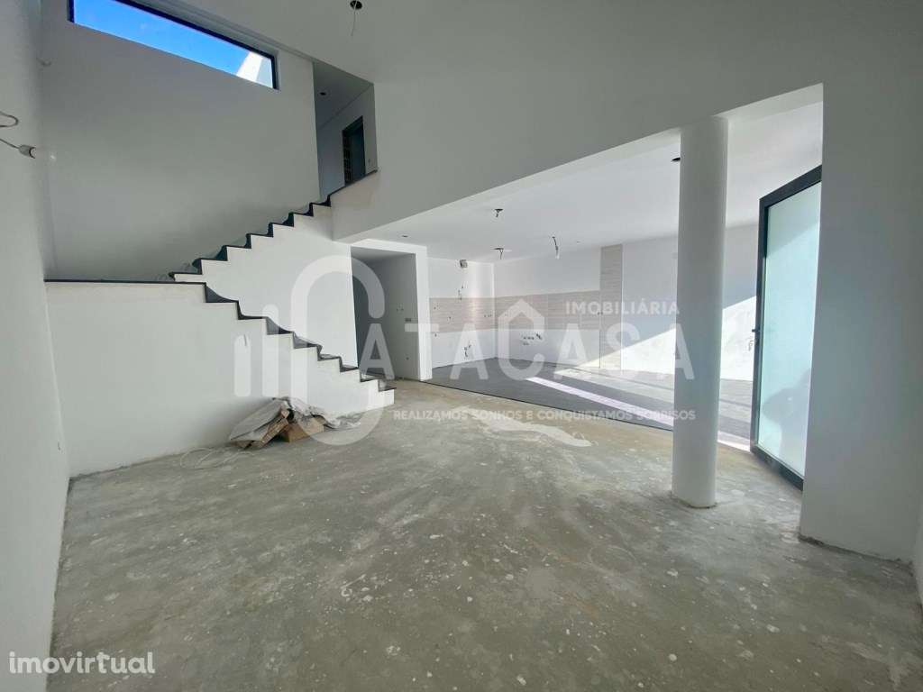 Moradia Geminada T3+1 Nova para Venda em Anadia - Grande imagem: 4/32