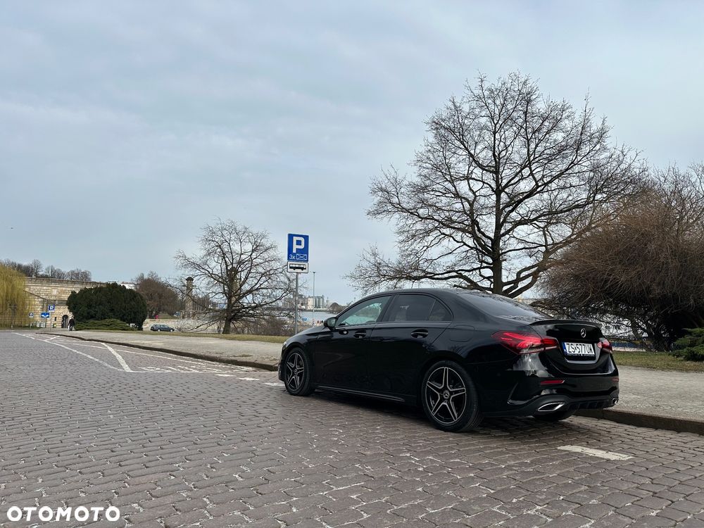 Mercedes-Benz Klasa A 180 7G-DCT Lim AMG Line Advanced Plus - 15