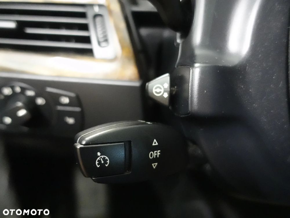 BMW Seria 5 - 38