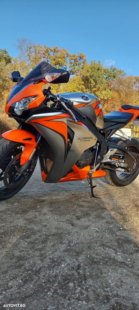 Honda CBR 1000RR Fireblade - 5