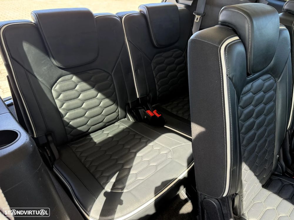 Ford S-Max 2.0 TDCi Vignale - 52