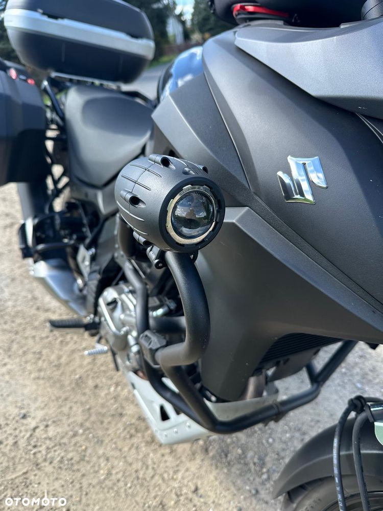 Suzuki V-STROM - 7