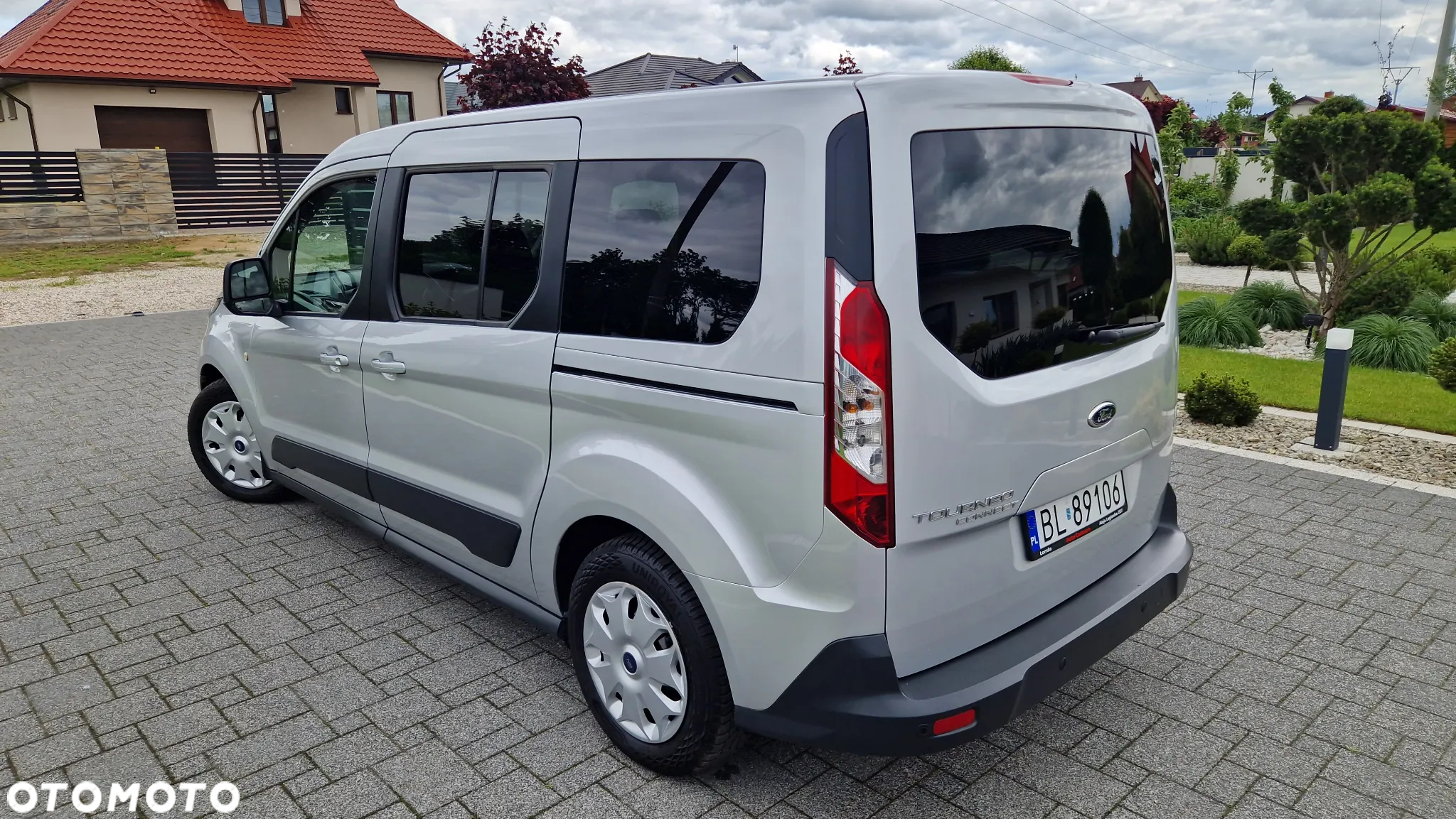Ford Tourneo Connect Grand - 4