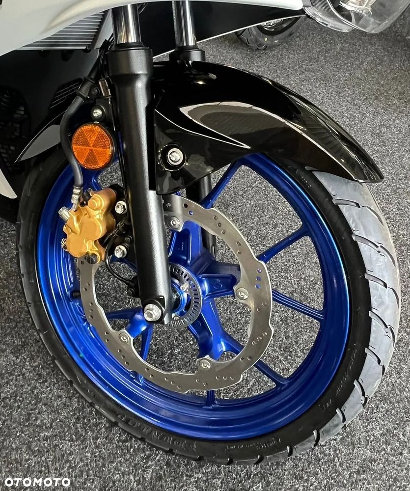 Suzuki GSX-R - 13