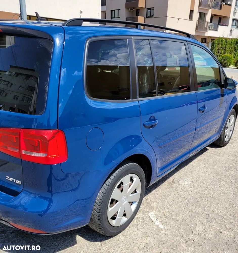 Volkswagen Touran 2.0TDI Highline - 9