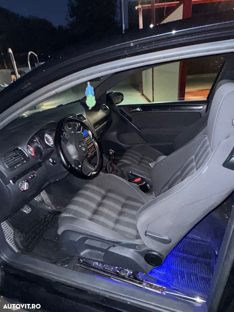 Volkswagen Golf 2.0 TDI DPF GTD - 6