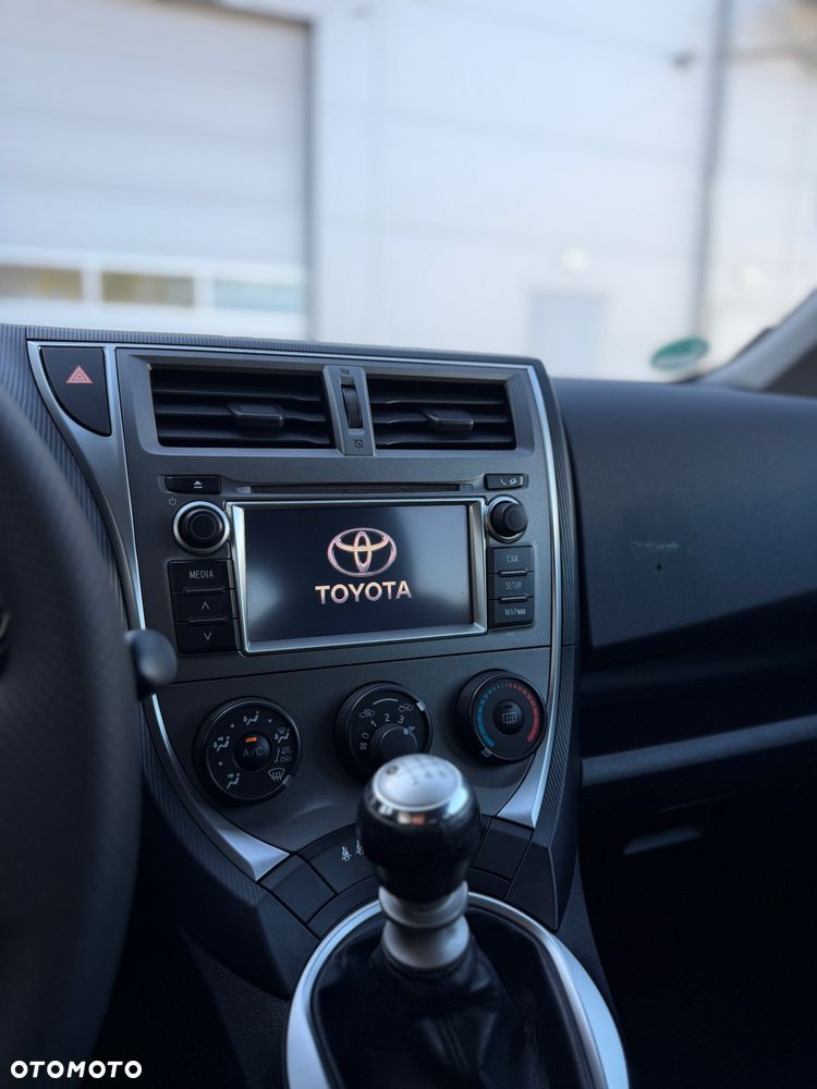 Toyota Verso S 1.33 Life - 24