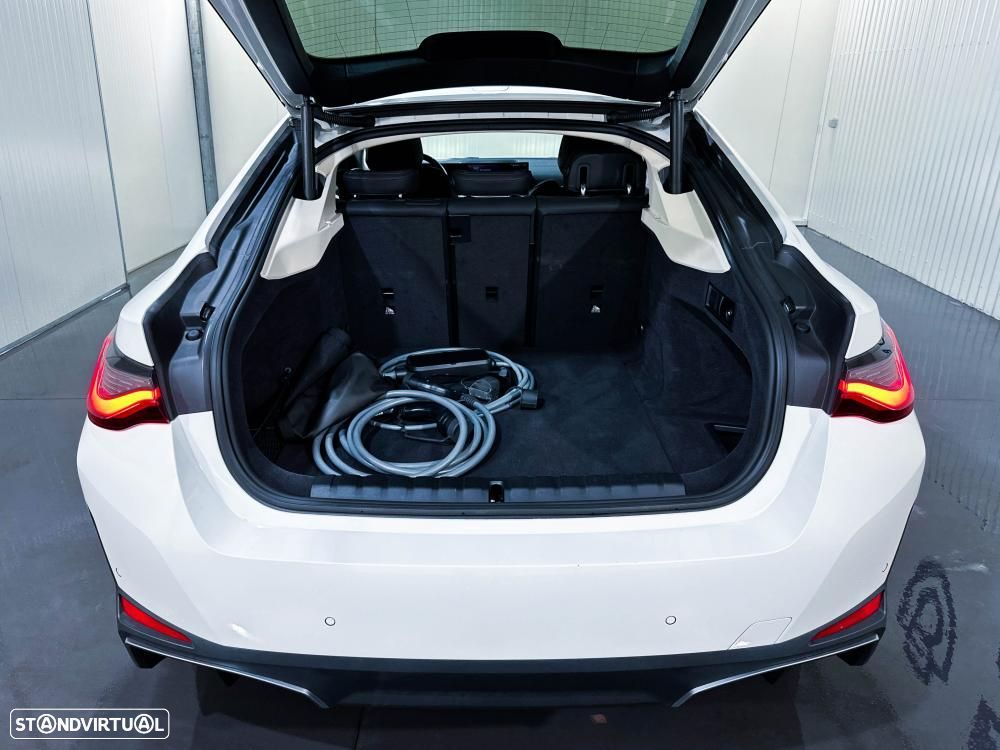 BMW i4 eDrive40 Pack Desportivo M - 58