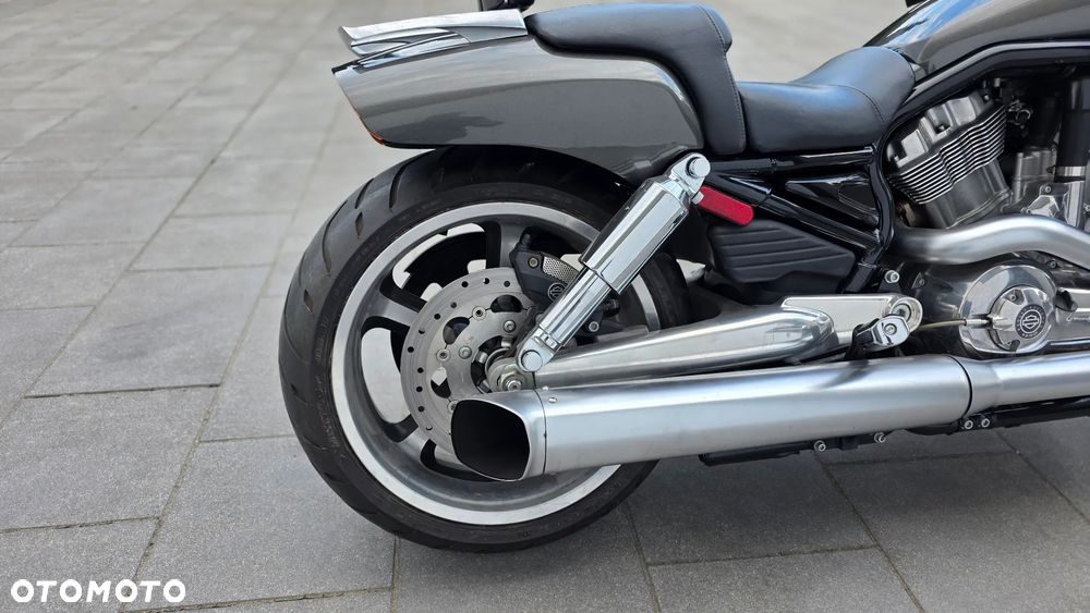 Harley-Davidson V-Rod Muscle - 12