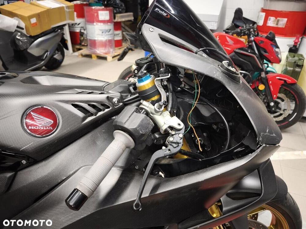 Honda CBR - 12