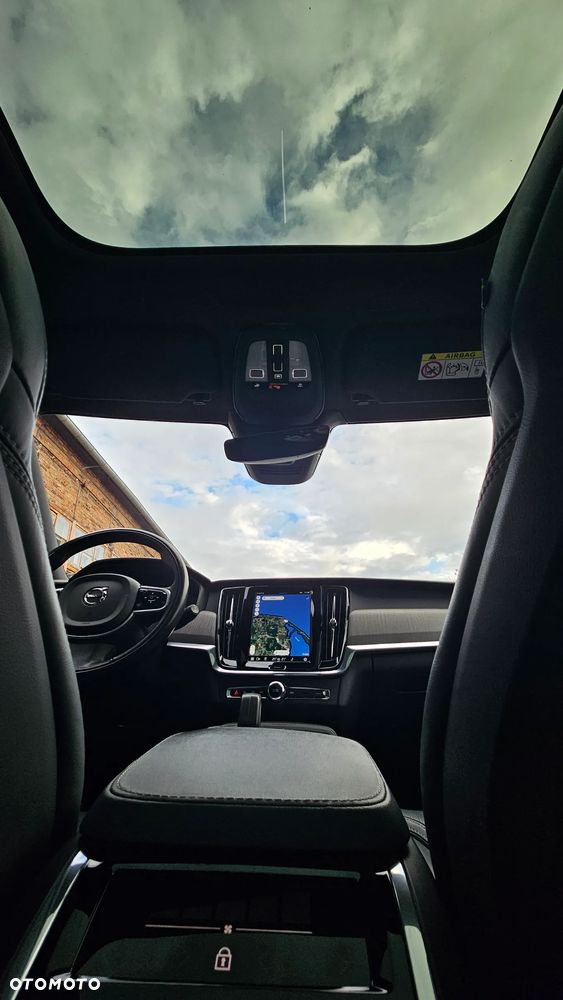 Volvo V90 Cross Country - 12