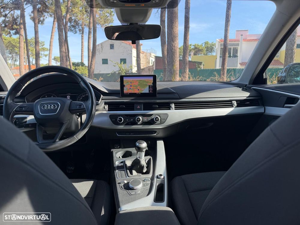 Audi A4 Avant 2.0 TDi Business Line - 14