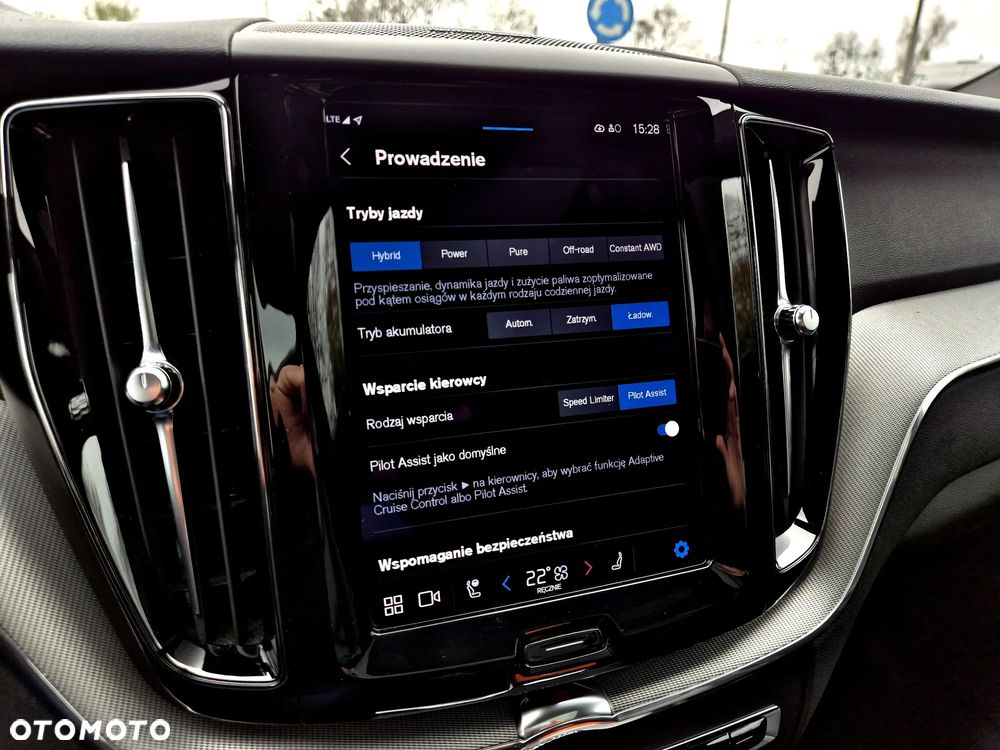 Volvo XC 60 T6 Plug-In Hybrid AWD Plus Dark - 26