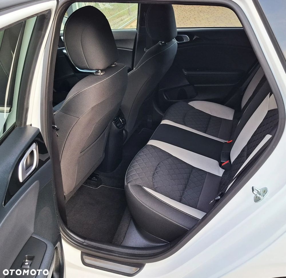 Kia Ceed 1.5 T-GDI DCT7 OPF GT Line - 20