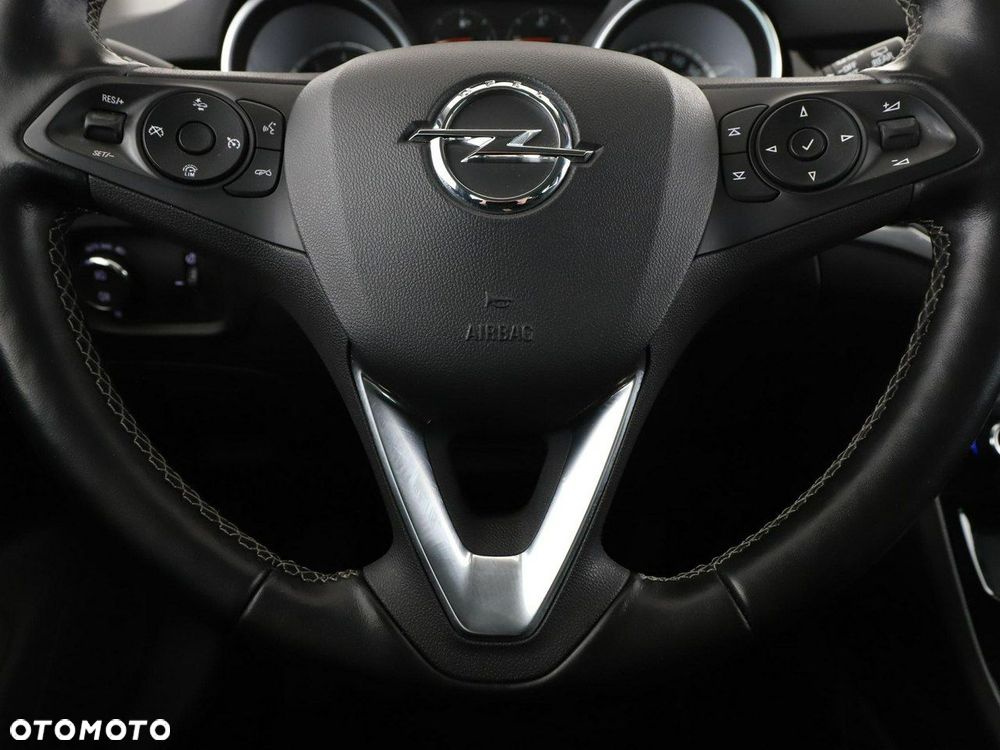 Opel Astra 1.4 Turbo Innovation - 22