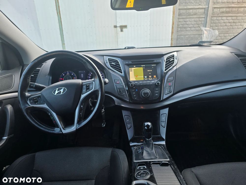 Hyundai i40 Kombi 1.7 CRDi DCT Style - 9