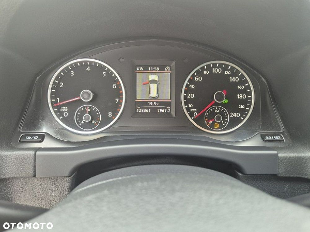 Volkswagen Tiguan - 35