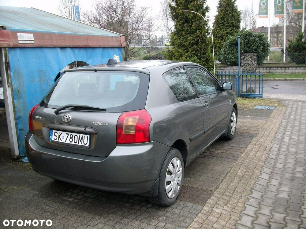 Toyota Corolla - 3