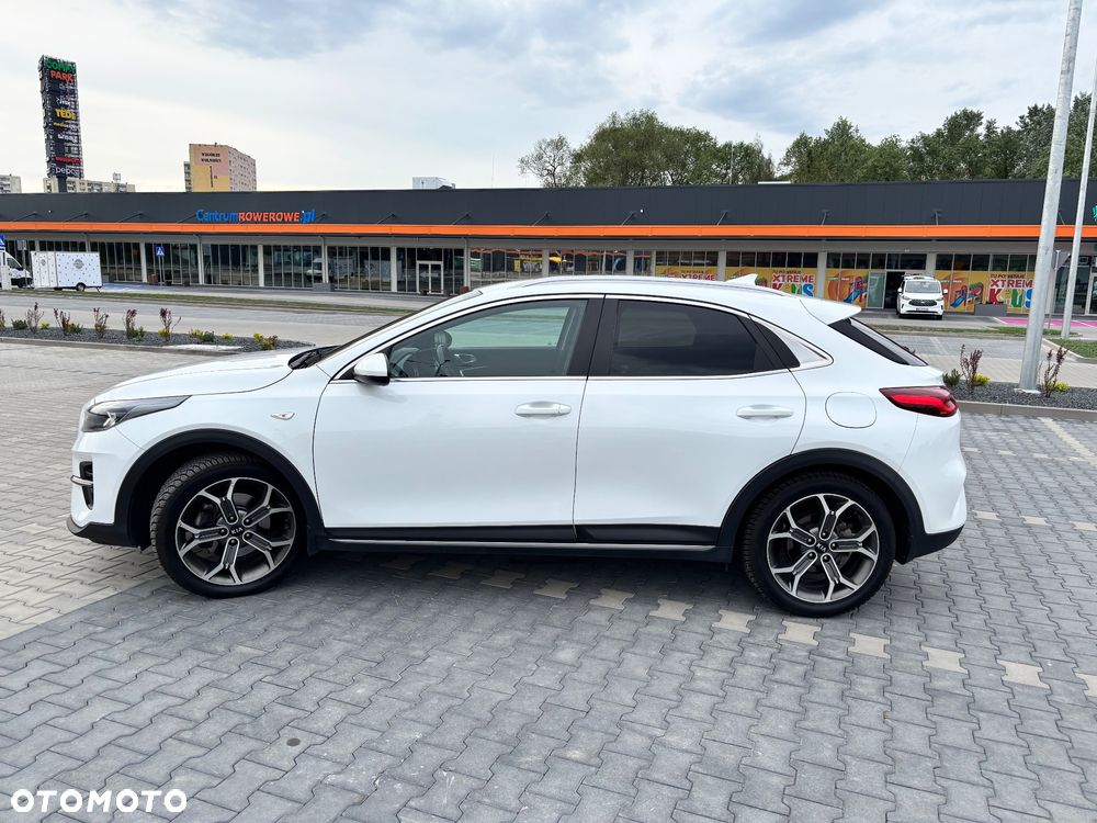 Kia XCeed 1.5 T-GDI M - 8