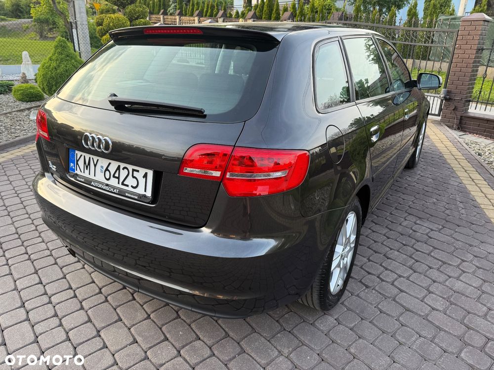 Audi A3 Sportback 1.6 Ambiente - 6