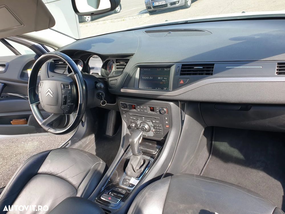 Citroën C5 3.0 HDi BVA6 H3+ Exclusive - 14
