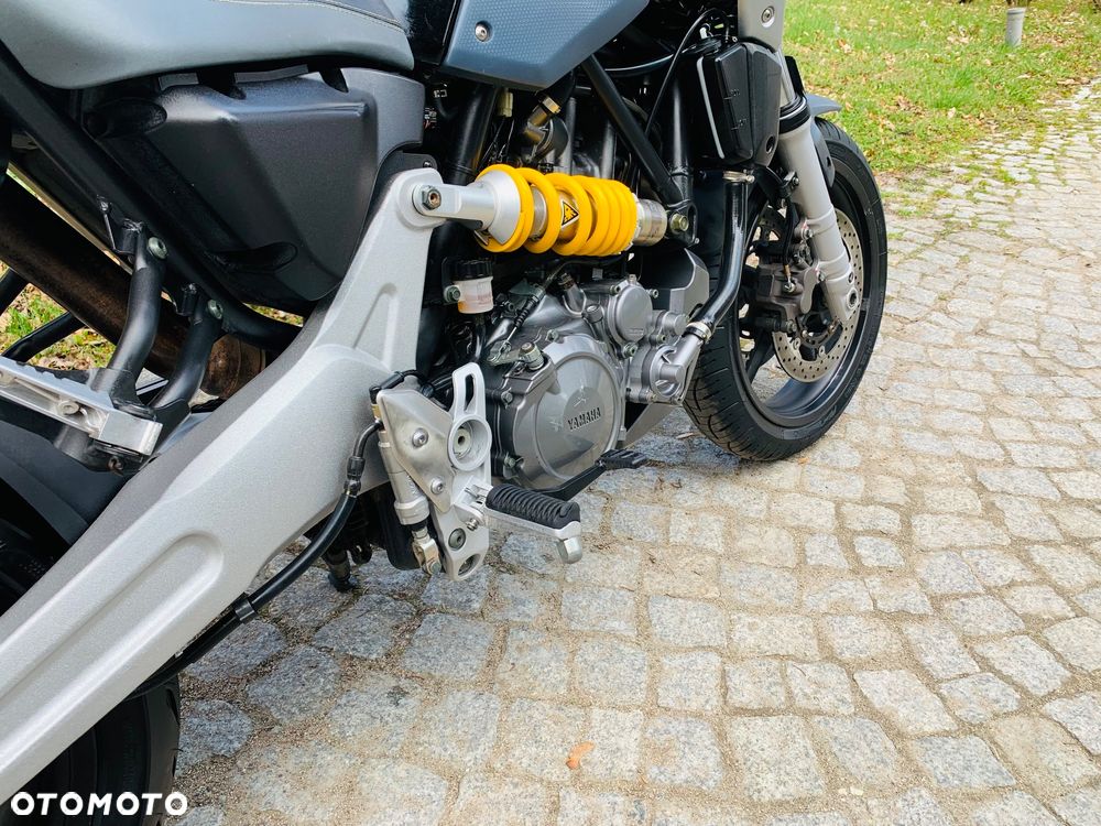 Yamaha MT - 9