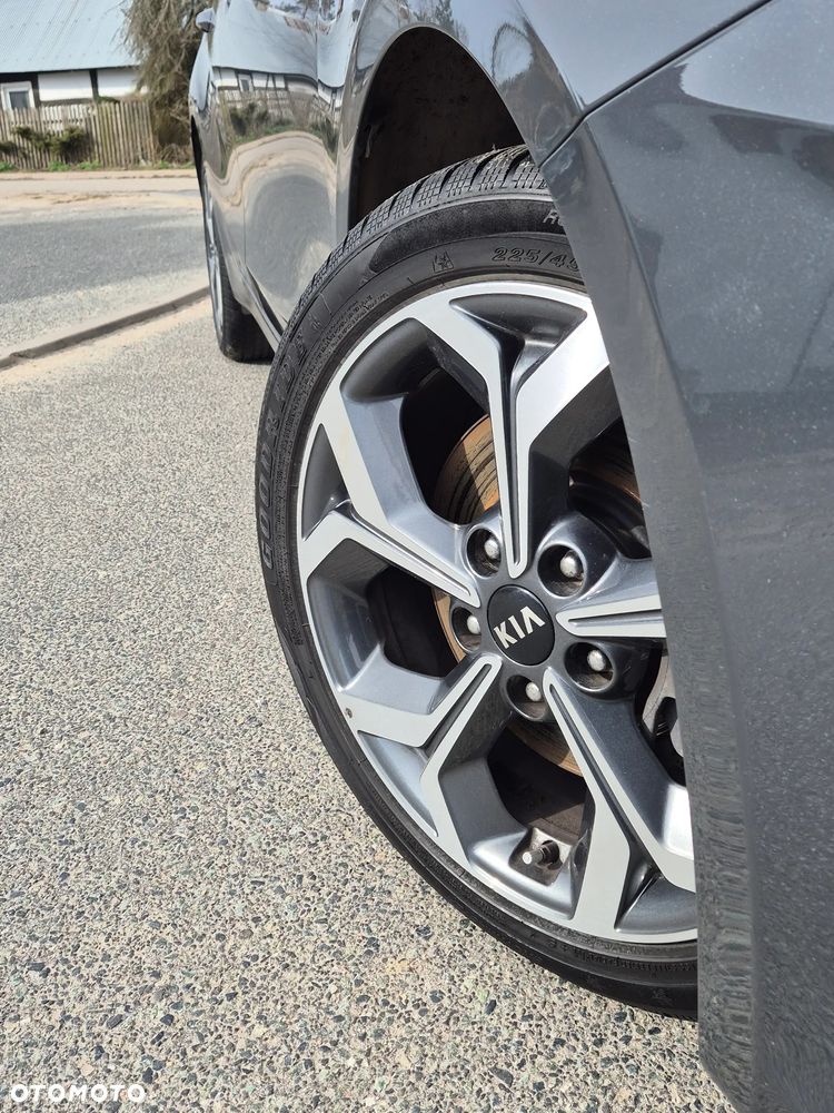 Kia Ceed 1.6 CRDi DCT GT Line - 28