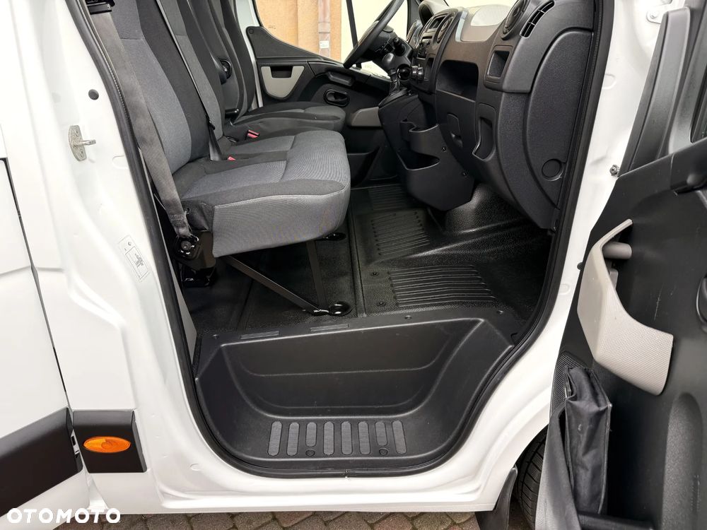 Renault Master Doka Skrzyniowy 125-konny - 22