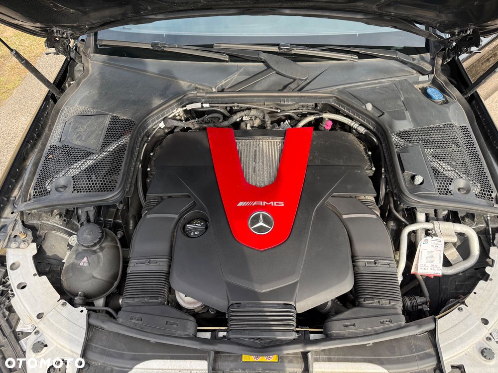Mercedes-Benz Klasa C AMG 43 4Matic 9G-TRONIC - 21