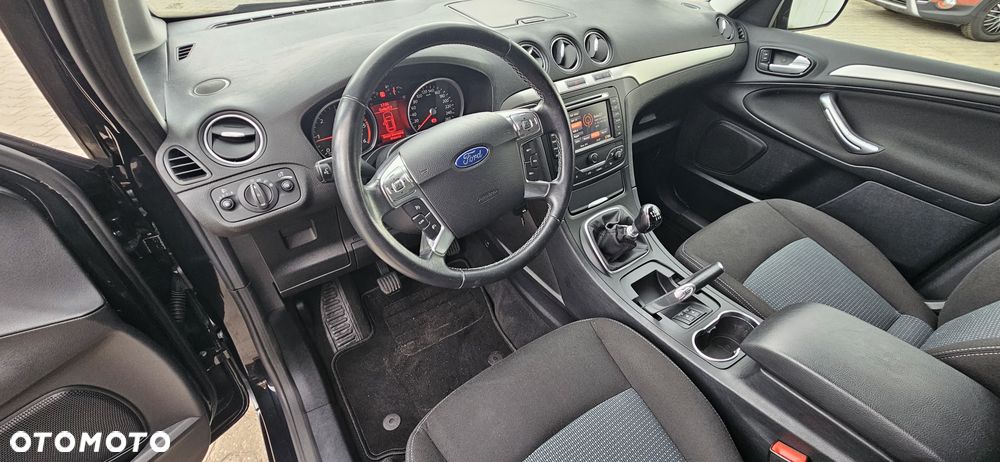 Ford Galaxy 2.0 TDCi Ghia - 8