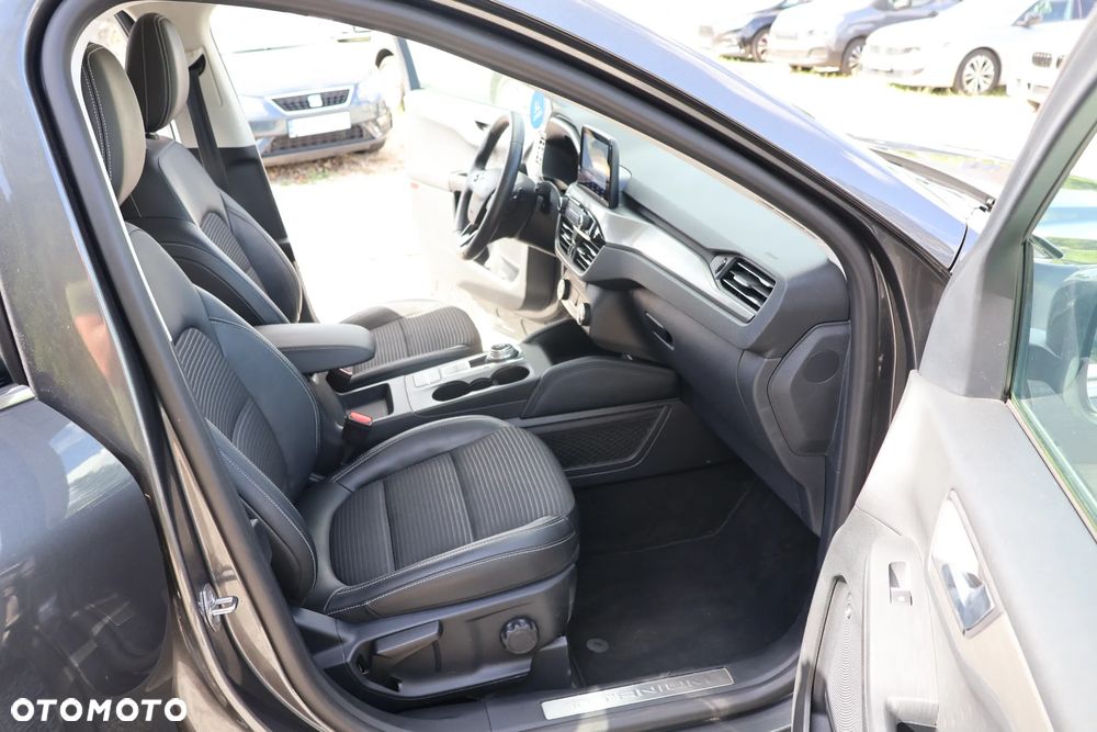 Ford Kuga 2.0 EcoBlue 4x4 TITANIUM X - 16