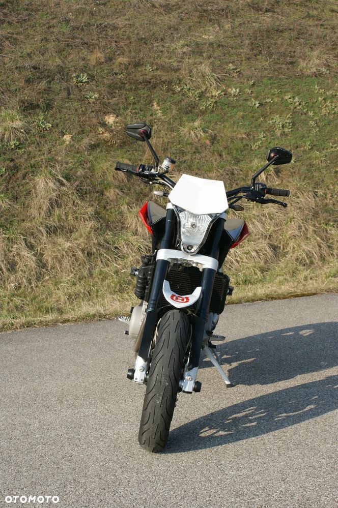 Husqvarna Nuda 900R - 4