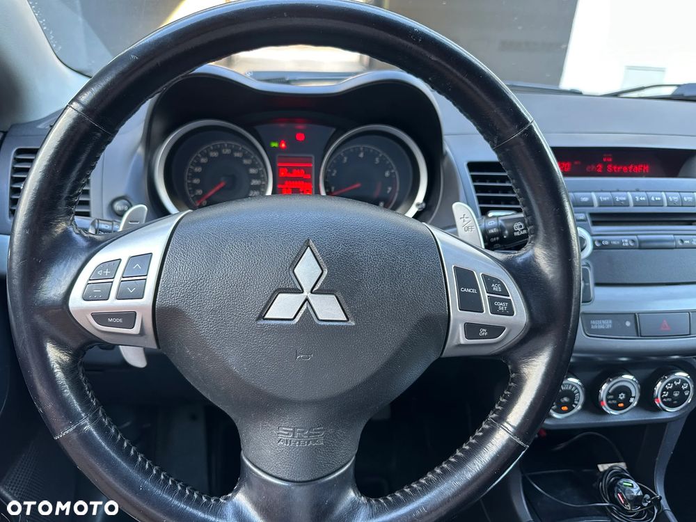 Mitsubishi Lancer 1.8 Invite CVT - 8