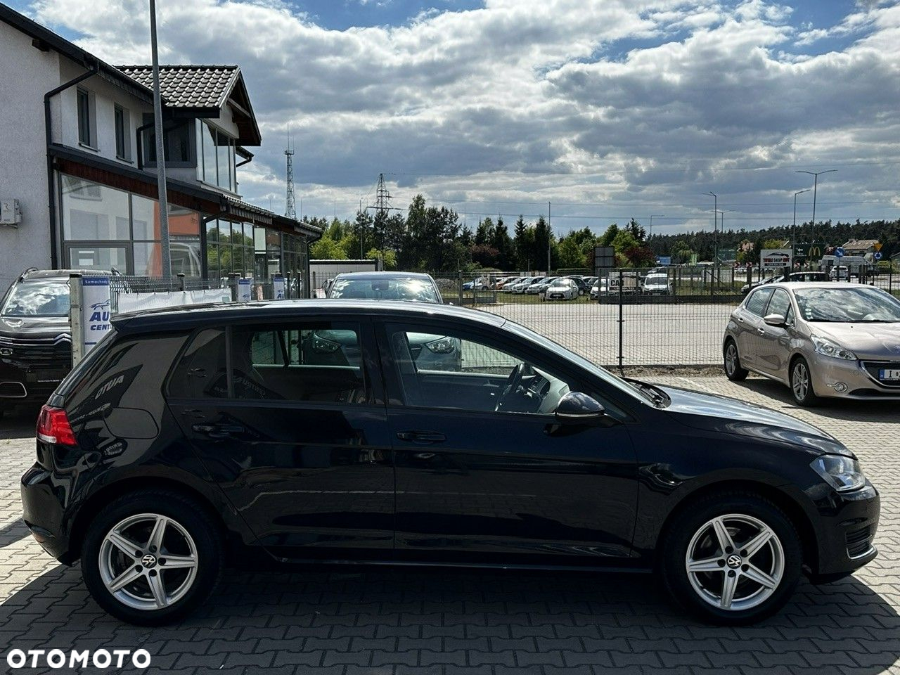 Volkswagen Golf VII 1.6 TDI BMT Comfortline - 9