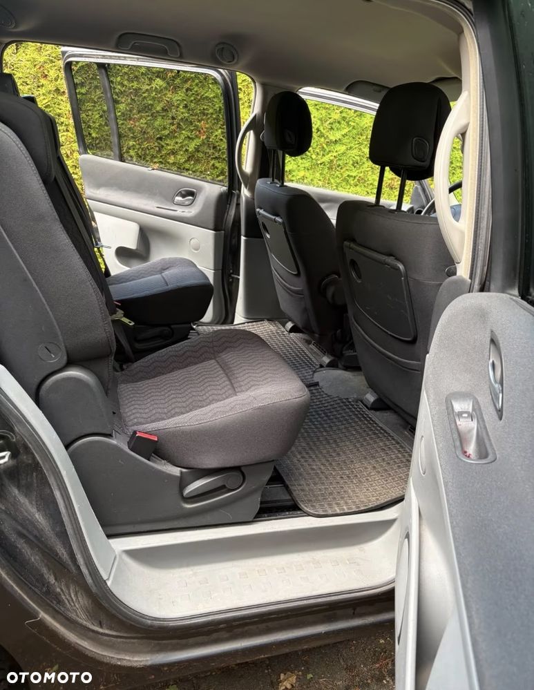 Renault Espace TCe 170 Paris - 6
