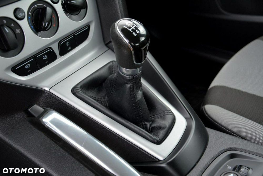 Ford Focus 1.0 EcoBoost Start-Stopp-System Champions Edition - 26