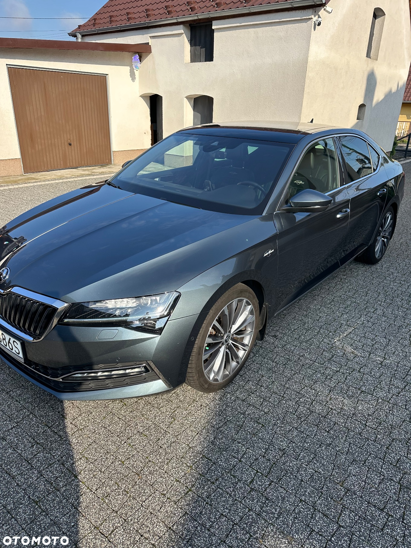 Skoda Superb 2.0 TDI SCR 4x4 L&K DSG - 2