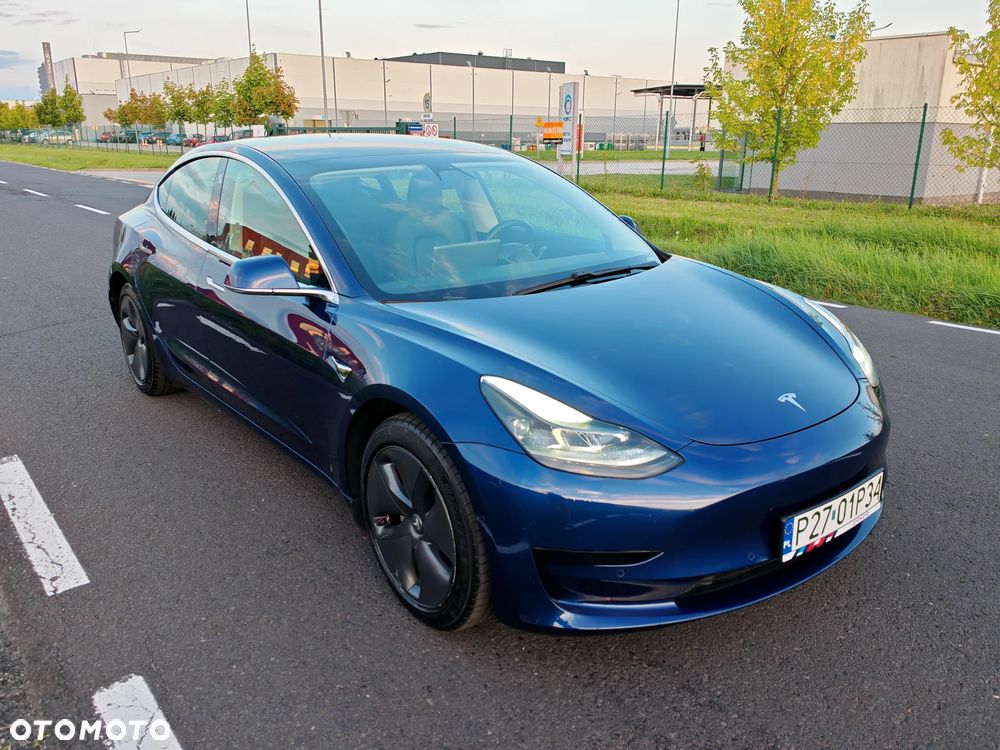 Tesla Model 3 Standard Range Plus - 2