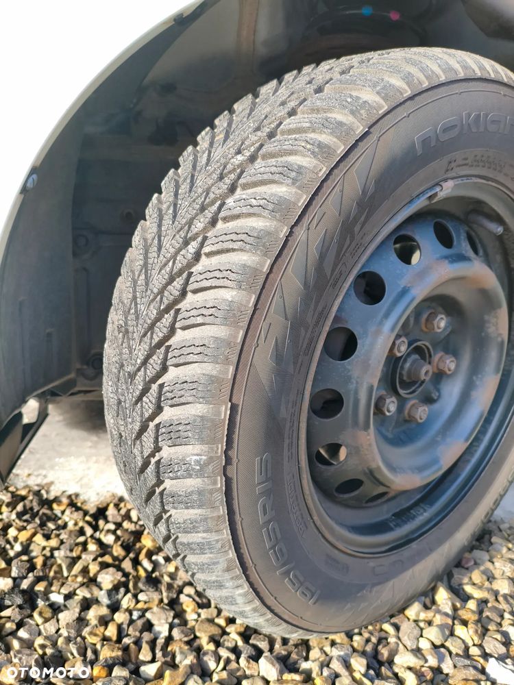 Toyota Auris 1.4 D-4D Active - 8