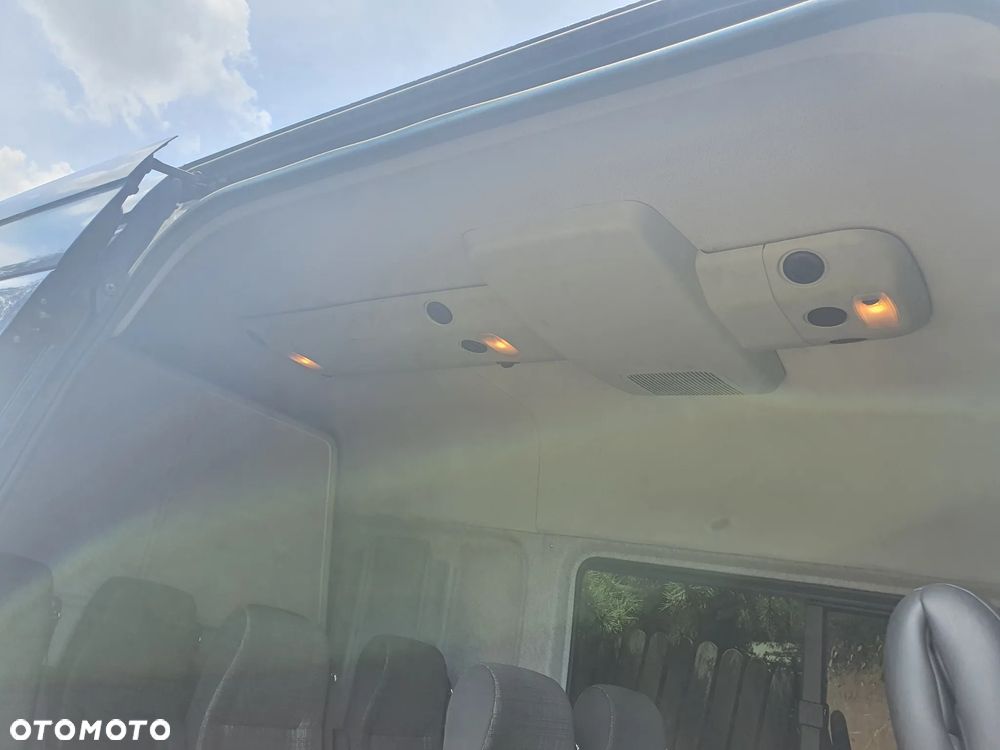 Mercedes-Benz SPRINTER 319 CDI - 11