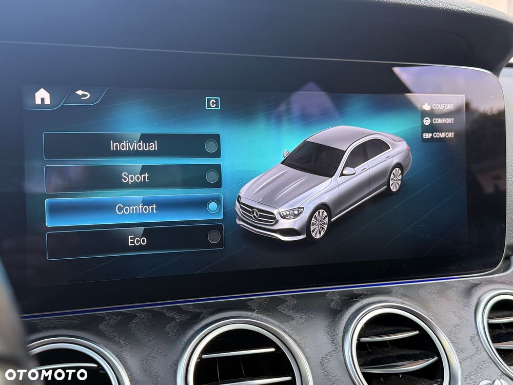 Mercedes-Benz Klasa E 220 d AMG - 35