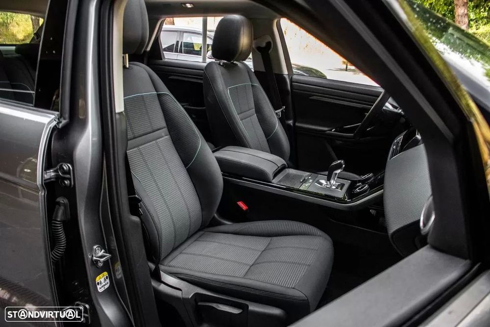 Land Rover Range Rover Evoque 2.0 D240 AWD Auto - 30