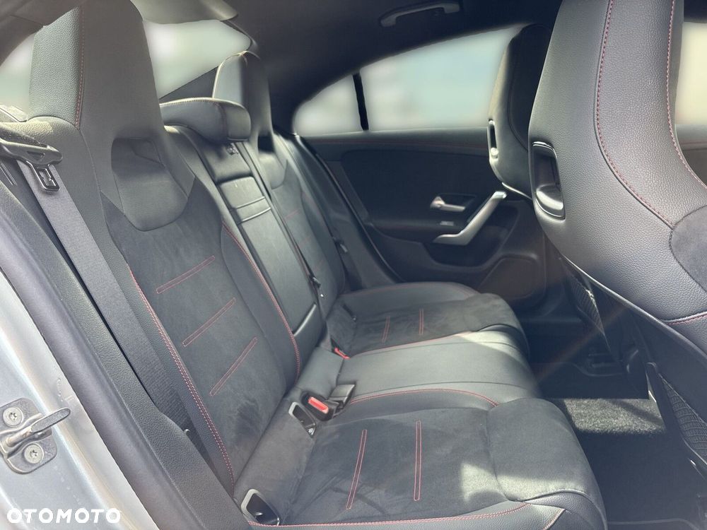 Mercedes-Benz CLA - 22