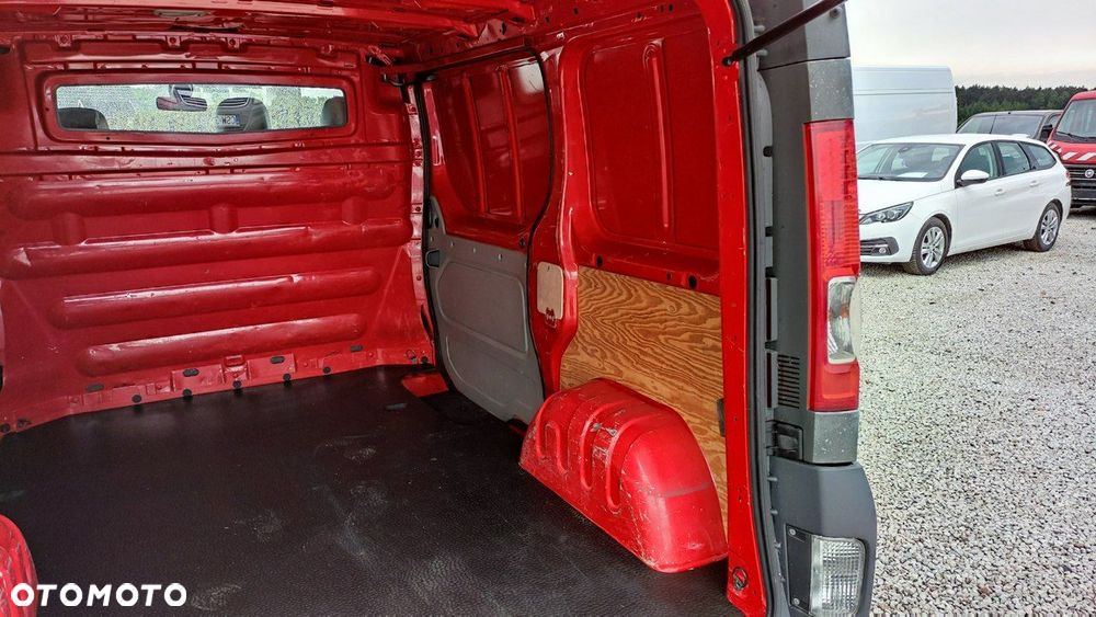 Renault Trafic - 23