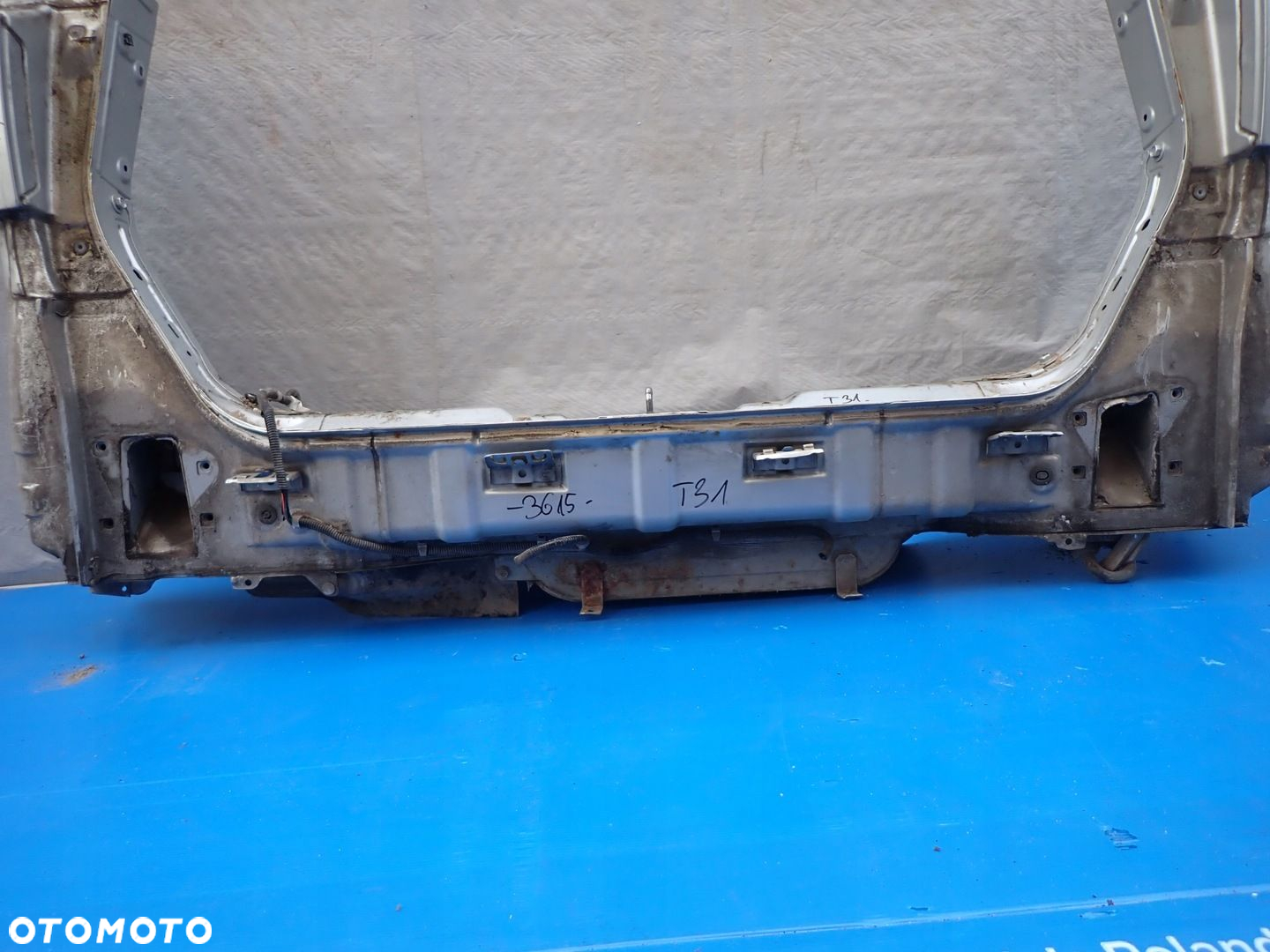 NISSAN XTRAIL T31 07- PAS TYLNY - 7