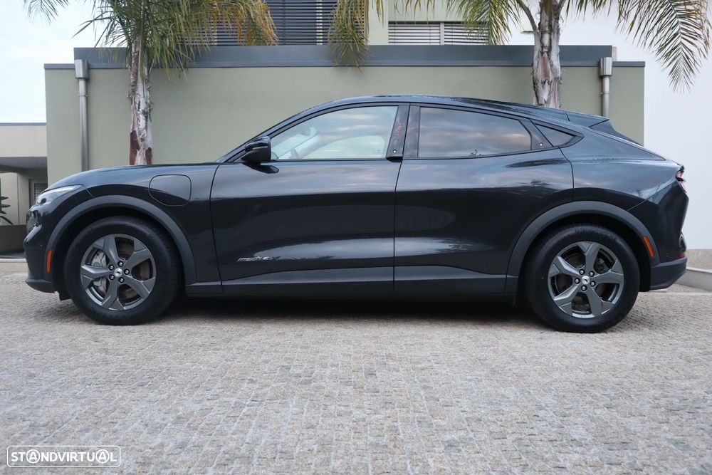Ford Mustang Mach-E Alargada - 38