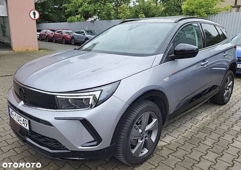 Opel Grandland 1.2 T GS Line S&S - 1