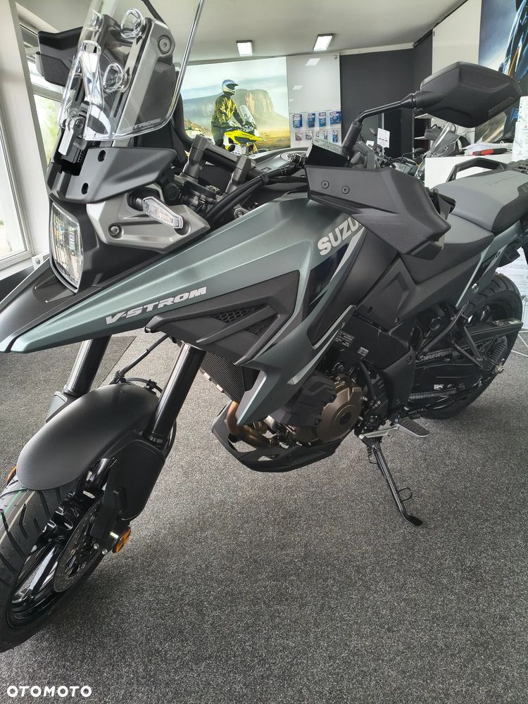 Suzuki V-STROM - 7